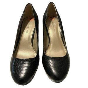 BandolinoBlack snake print Heel Shoe size 7